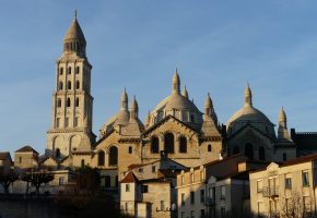 1-cathedrale-saint-front